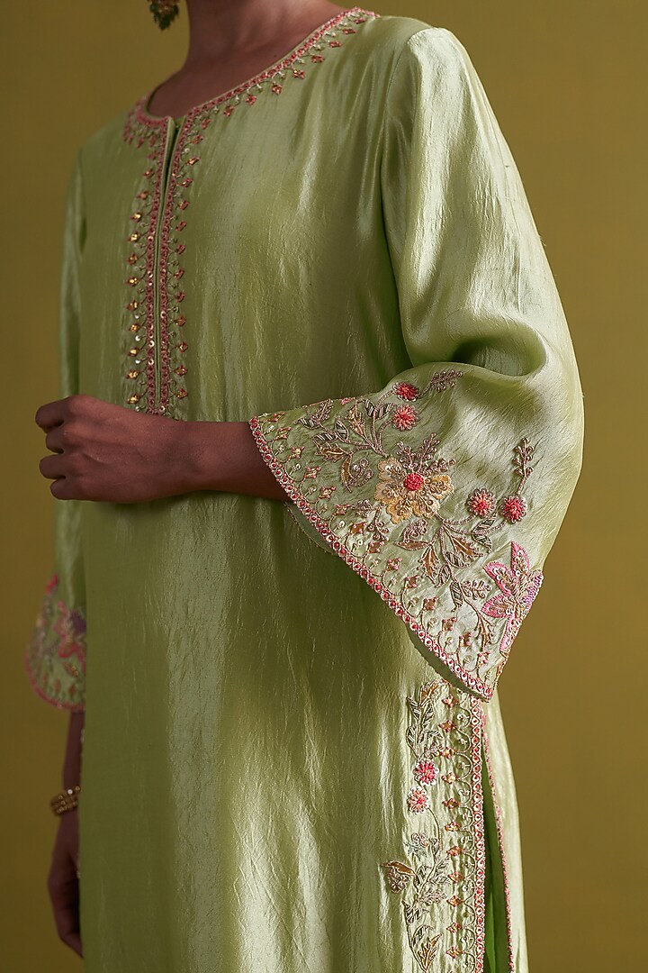 Pista Green Kora Silk Dabka Handwork Kurta Set by aarti Sethia at Pernia's Pop Up Shop