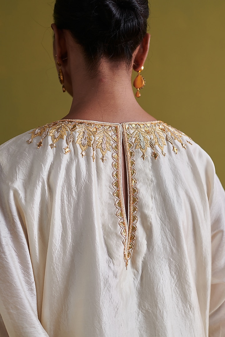 Ivory Kora Silk Dabka Work Kurta Set by aarti Sethia at Pernia's Pop Up Shop