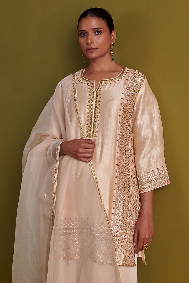 Beige Kora Silk Hand Embroidered Short Kurta Set by aarti Sethia at Pernia's Pop Up Shop