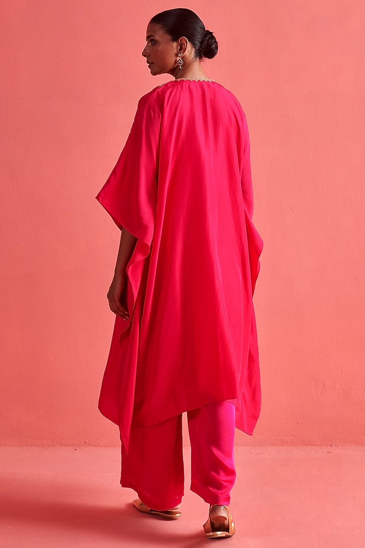 Rani Pink Crepe Threadwork Kaftan Set by aarti Sethia at Pernia's Pop Up Shop