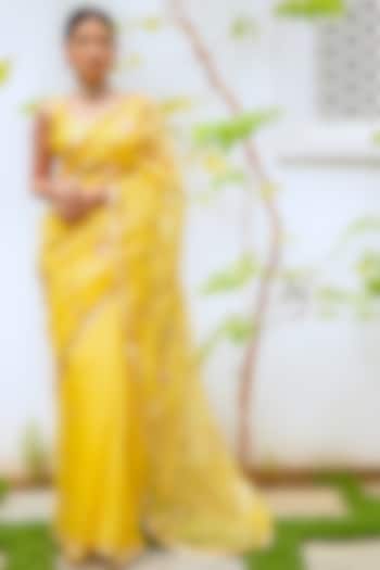 Yellow Hand Embroidered Wedding Saree Set  by aarti Sethia at Pernia's Pop Up Shop