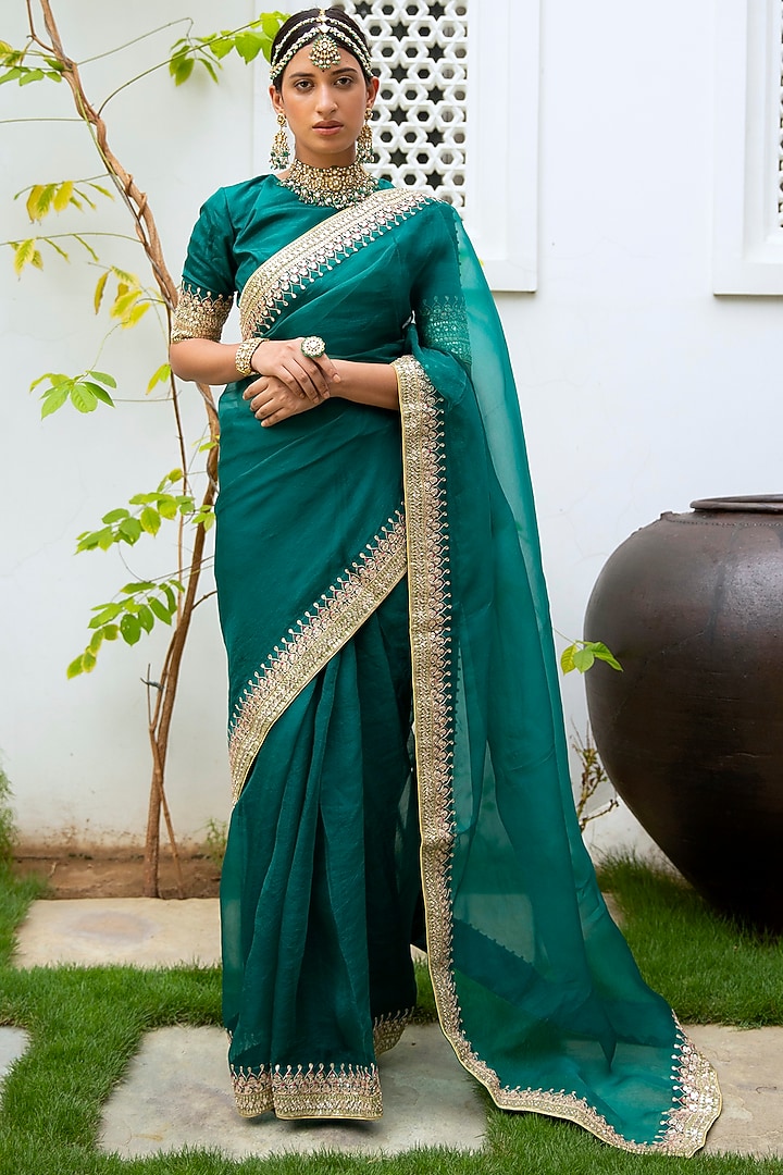 Emerald Green Hand Embroidered Wedding Saree Set by aarti Sethia at Pernia's Pop Up Shop
