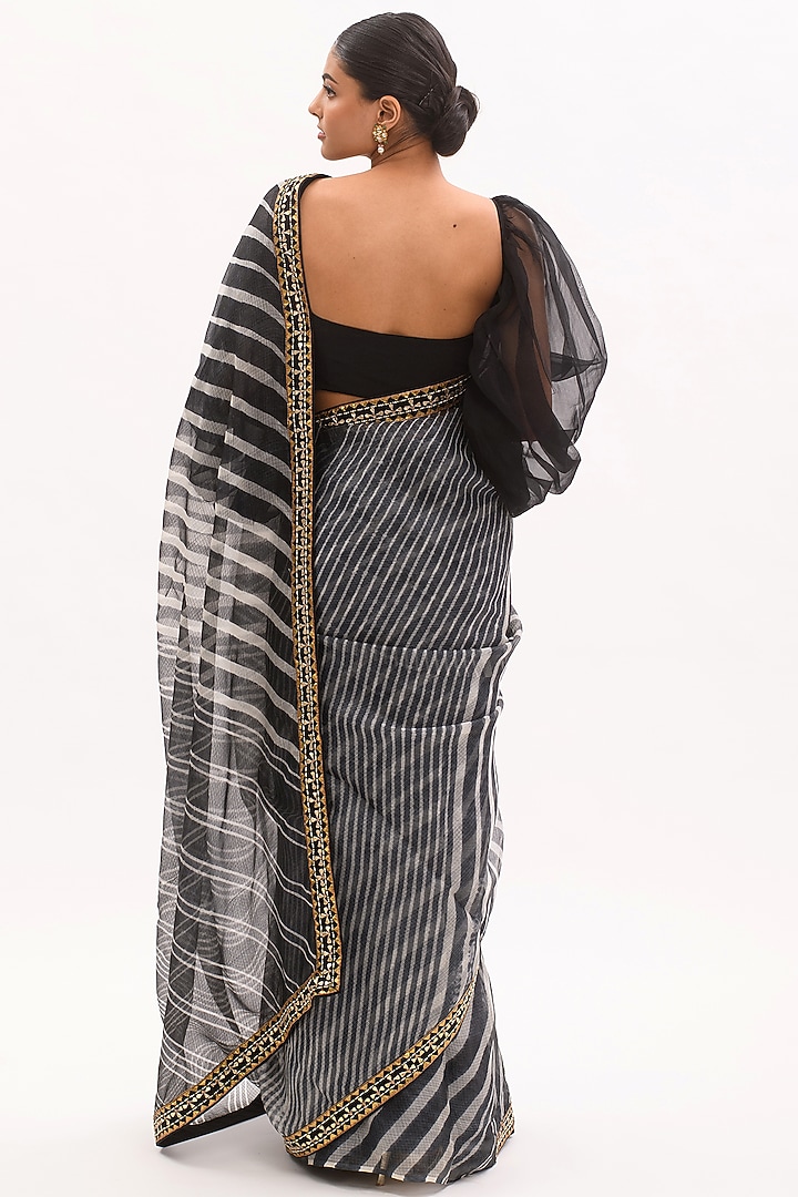 Black Silk Leheriya Wedding Saree Set by aarti Sethia at Pernia's Pop Up Shop