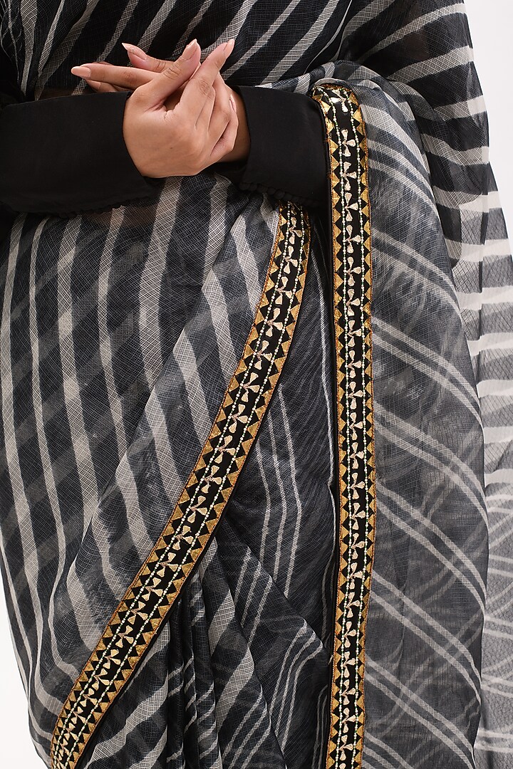 Black Silk Leheriya Wedding Saree Set by aarti Sethia at Pernia's Pop Up Shop