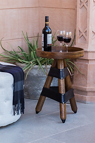Brown Mango Wood Coffee Table by Artisans Rose