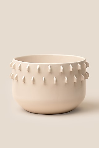 Ivory Stoneware Giaia Spike Planter (Medium) by ARTISAN LAB