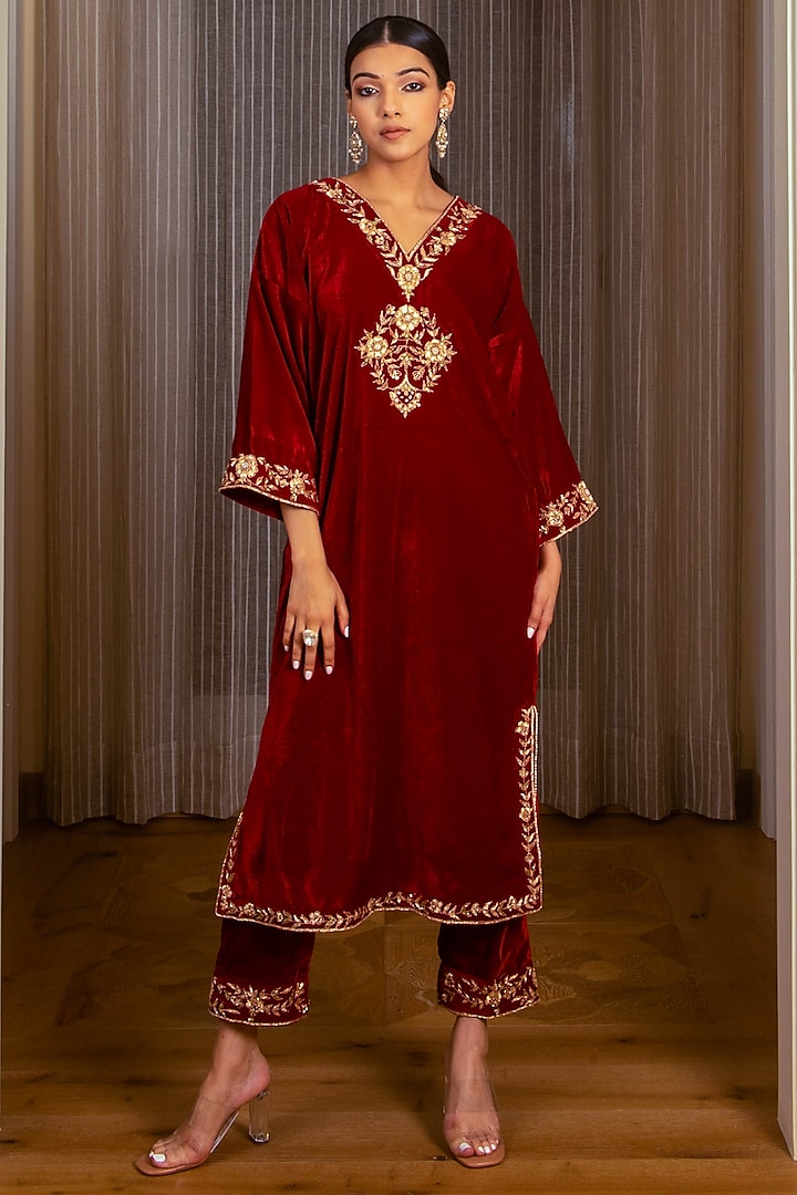 Red Silk Velvet Embroidered Kurta Set by AURUHFY