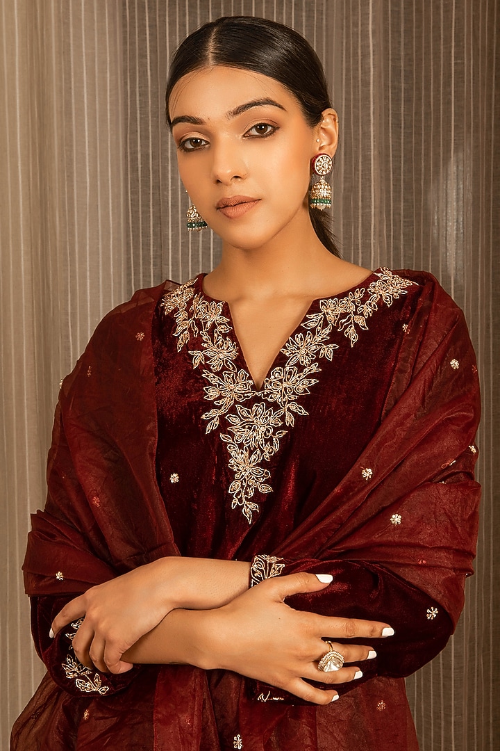 Wine Silk Velvet Hand Embroidered Kurta Set by AURUHFY at Pernia's Pop Up Shop
