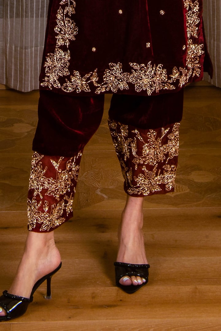 Wine Silk Velvet Hand Embroidered Kurta Set by AURUHFY at Pernia's Pop Up Shop