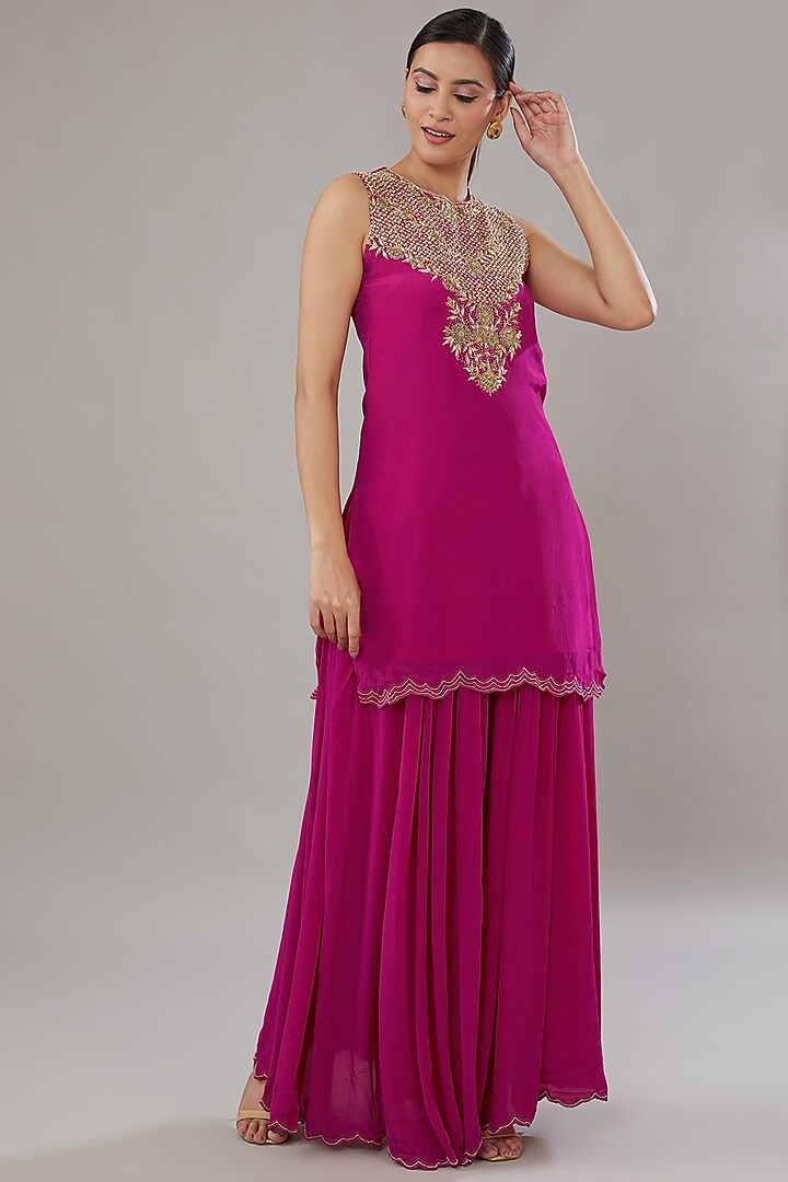 Magenta Crepe Embroidered Tunic Set by AURUHFY at Pernia's Pop Up Shop