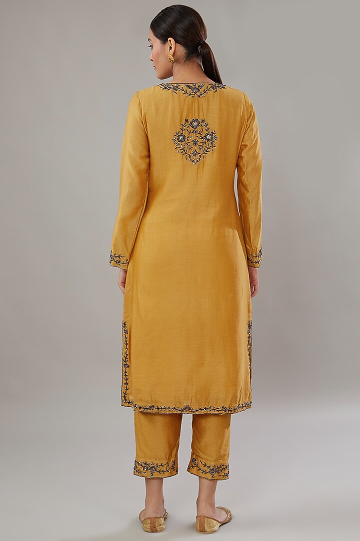Yellow Chanderi Embroidered Tunic Set by AURUHFY at Pernia's Pop Up Shop