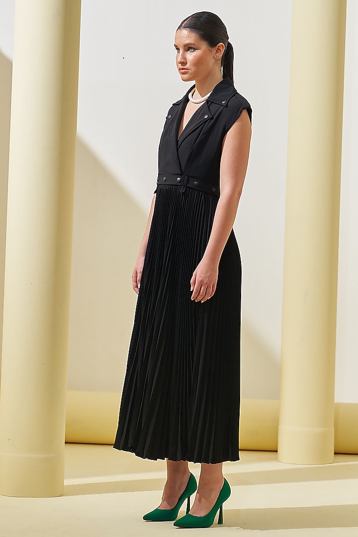 Black Pleated Crepe Gown by Pleats By Aruni