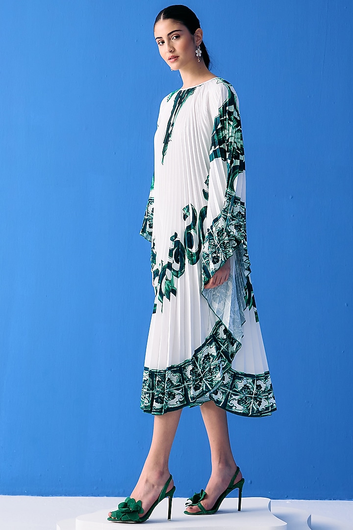 White & Green Crepe Printed Cape Set by Pleats By Aruni at Pernia's Pop Up Shop