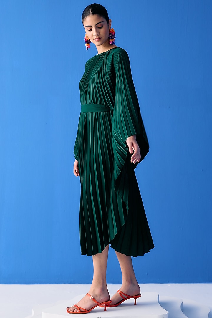 Green Crepe Pleated Cape Set by Pleats By Aruni at Pernia's Pop Up Shop