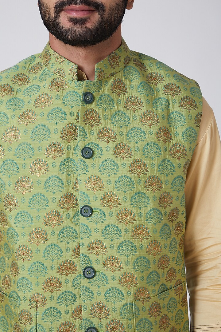 Green & Gold Embroidered Kurta Set by Anurav at Pernia's Pop Up Shop