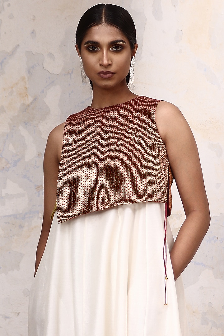 White Chanderi Silk Kurta Set by Aravi at Pernia's Pop Up Shop