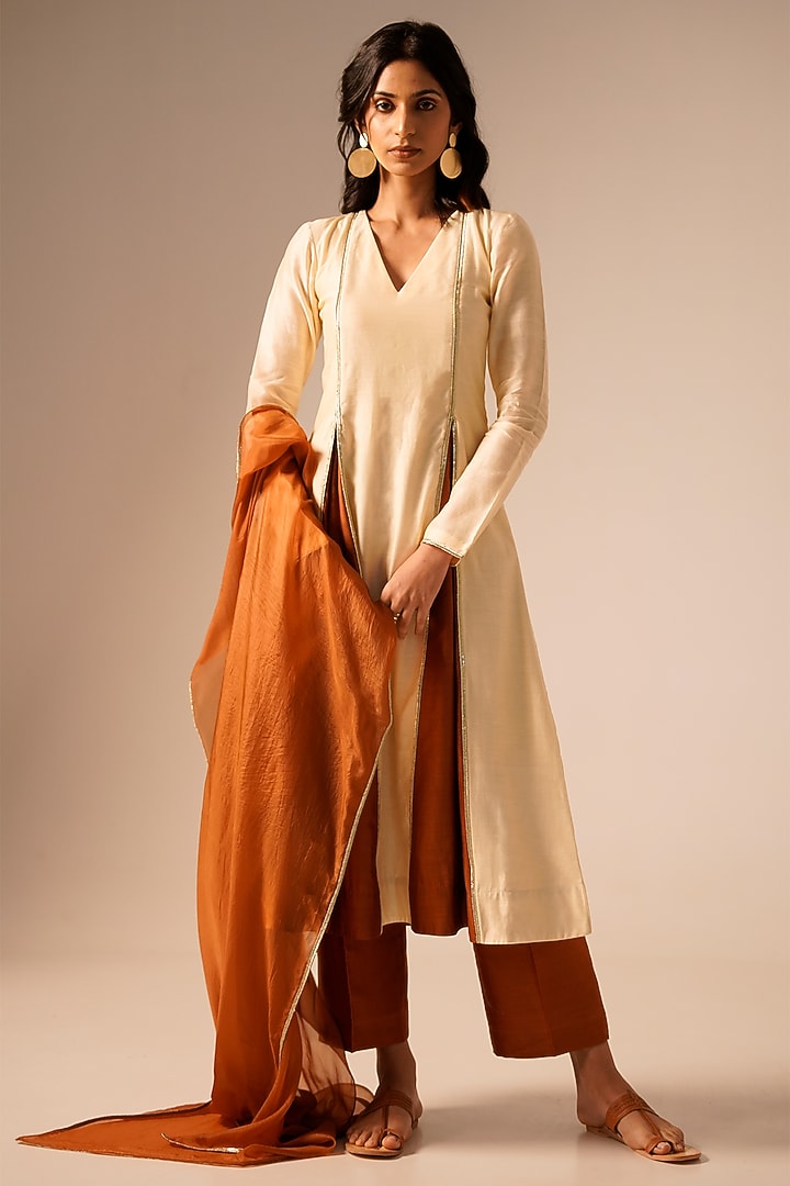 Cream Chanderi Silk A-Line Kurta Set by Aravi at Pernia's Pop Up Shop