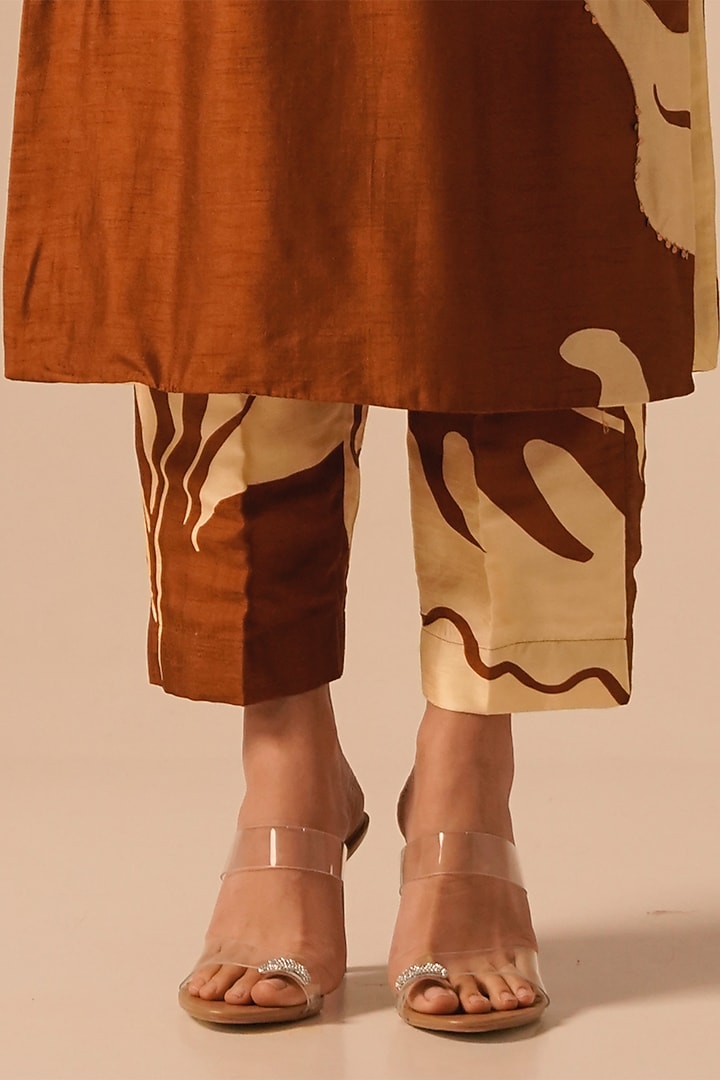 Rust Brown & Cream Bemberg Raw Silk Hand Embroidered Kurta Set by Aravi at Pernia's Pop Up Shop