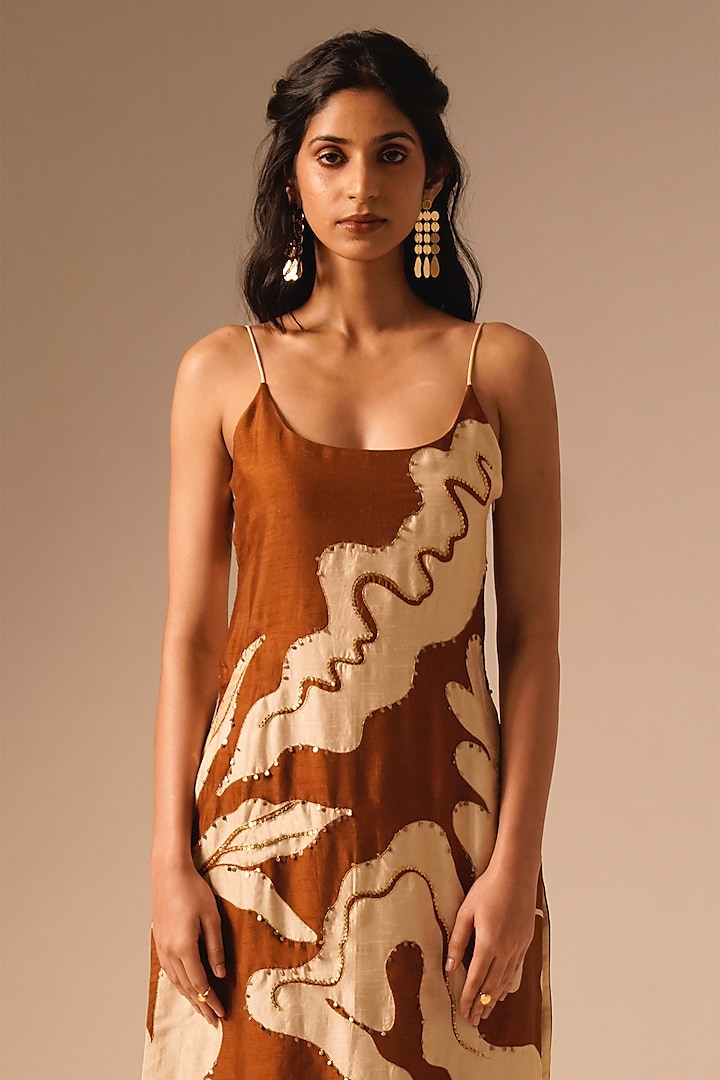 Rust Brown & Cream Bemberg Raw Silk Hand Embroidered Kurta Set by Aravi at Pernia's Pop Up Shop