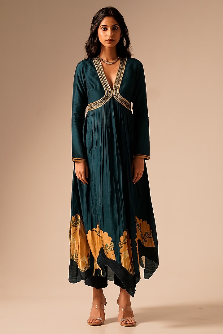 Multi-Colored Bemberg Raw Silk Hand Embroidered Kurta Set by Aravi at Pernia's Pop Up Shop