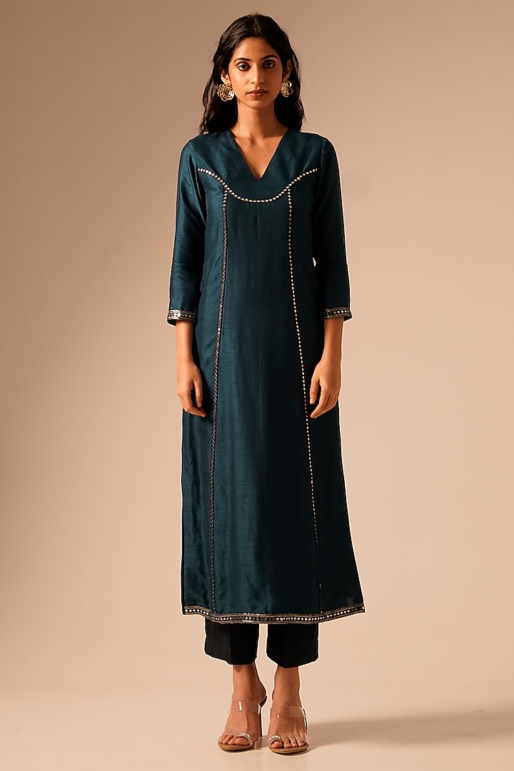 Teal Bemberg Raw Silk Embroidered Kurta Set by Aravi at Pernia's Pop Up Shop
