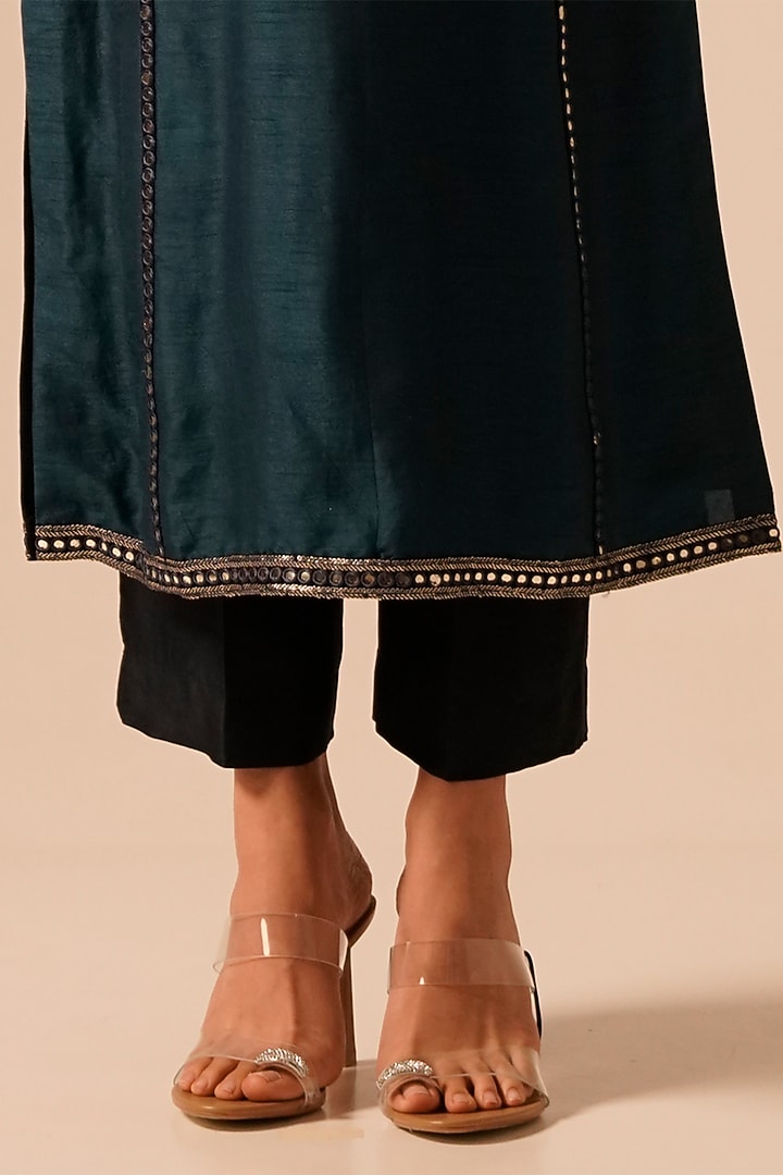 Teal Bemberg Raw Silk Embroidered Kurta Set by Aravi at Pernia's Pop Up Shop