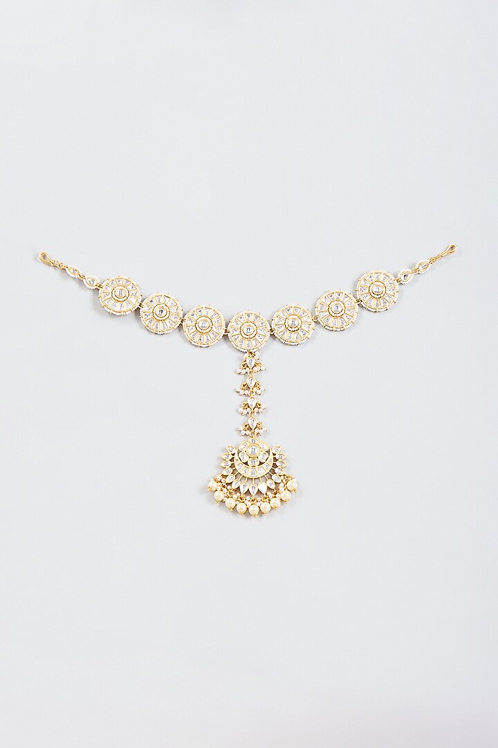 Gold Finish White Kundan Polki Mathapatti by Aryah Jewels at Pernia's Pop Up Shop