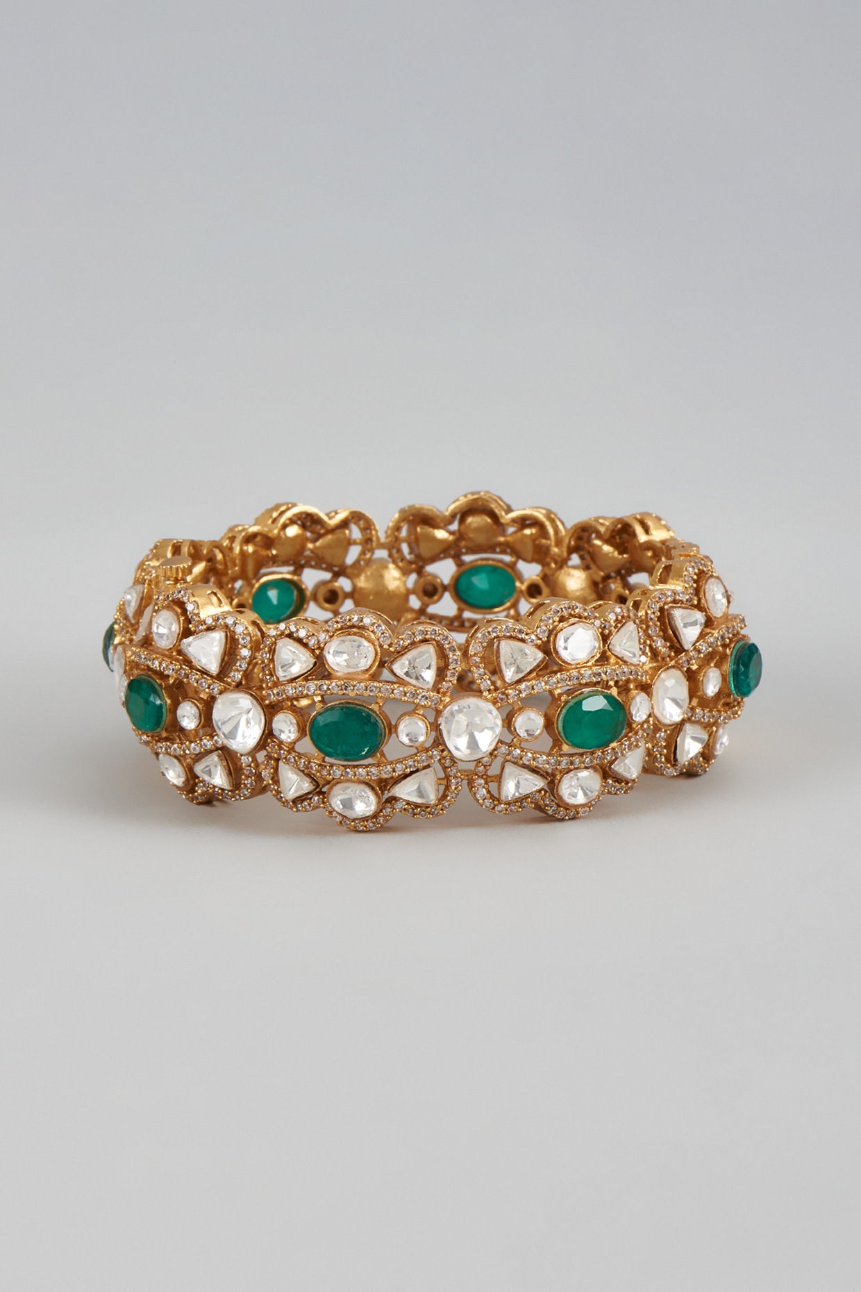 Emerald hot sale stone bracelet