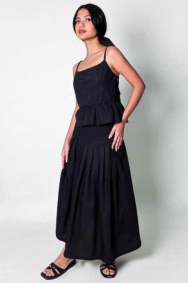 Black Poplin Hand Embroidered Co-Ord Set by ARYA GIRI at Pernia's Pop Up Shop