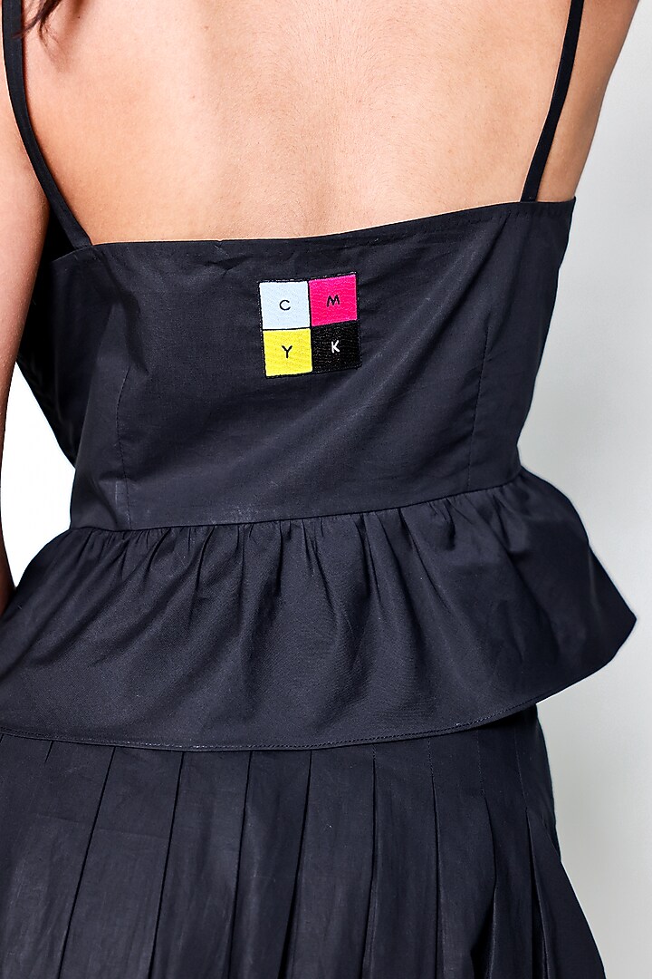 Black Poplin Hand Embroidered Co-Ord Set by ARYA GIRI at Pernia's Pop Up Shop
