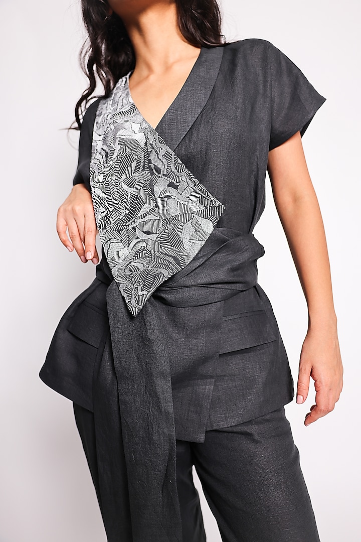 Black Linen Hand Embroidered Co-Ord Set by ARYA GIRI at Pernia's Pop Up Shop