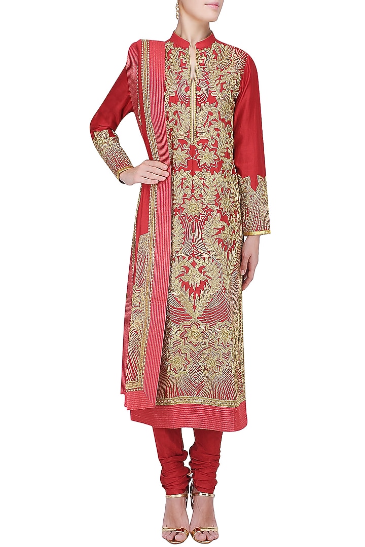Red and gold dori embroidered sequinned kurta set available only at Pernia's Pop Up Shop.