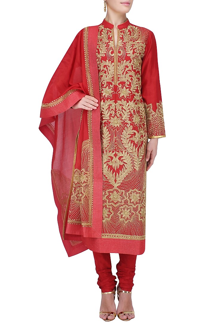 Red and gold dori embroidered sequinned kurta set available only at Pernia's Pop Up Shop.
