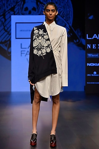 Black Embroidered Crop Jacket by ARMAAN RANDHAWA