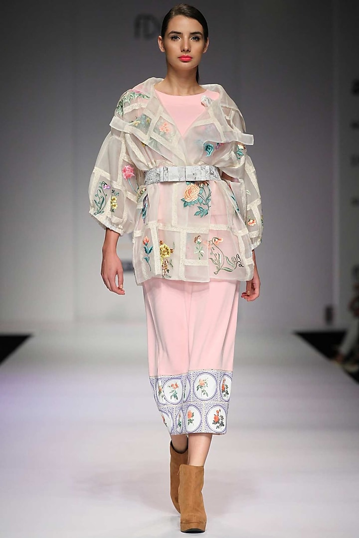 Off white floral embroidery oversized jacket by Archana Rao