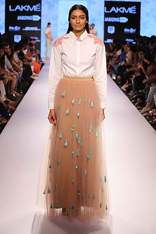 White floral applique shirt by Archana Rao