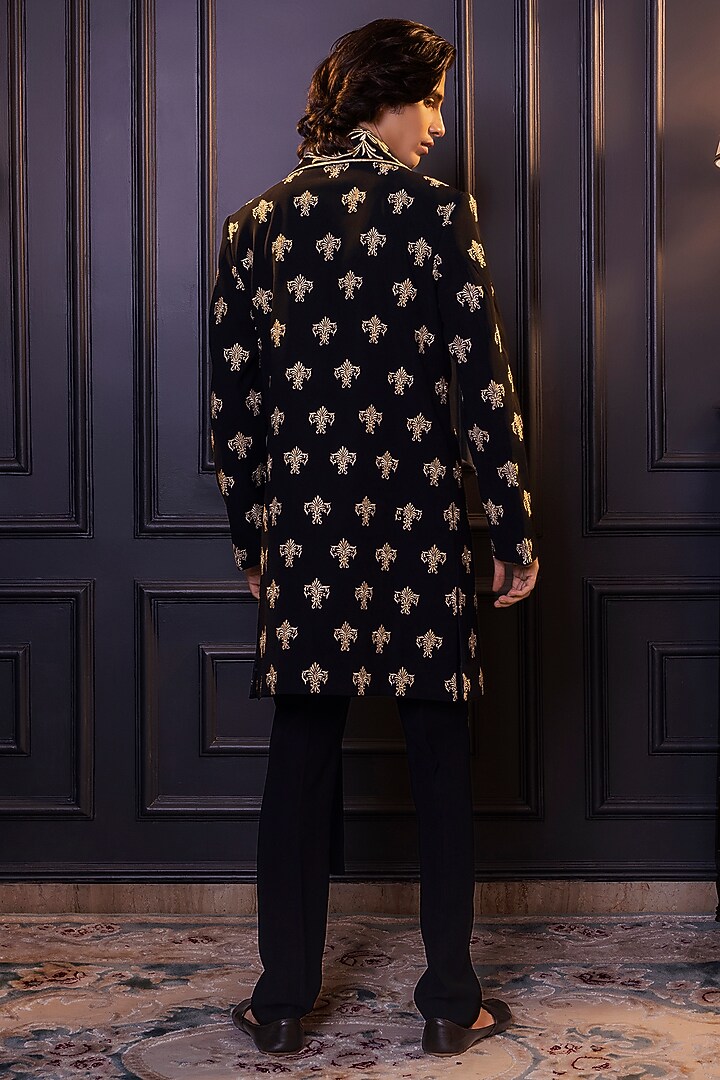 Black Osaka Machine Embroidered Groom Sherwani Set by World of Asra Men at Pernia's Pop Up Shop
