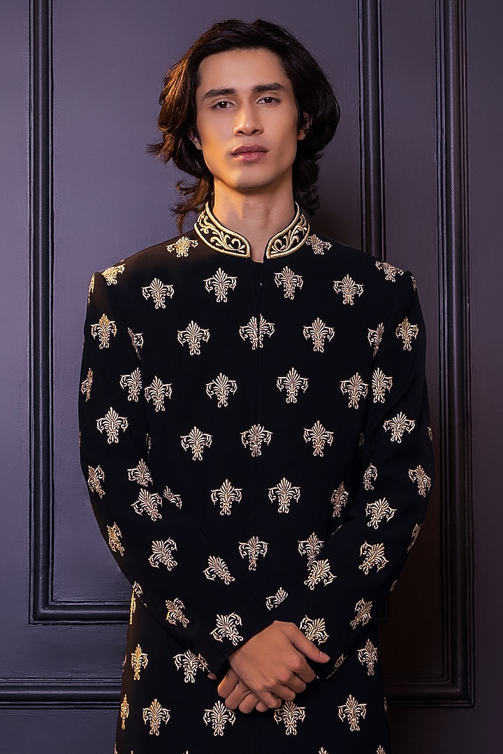Black Osaka Machine Embroidered Groom Sherwani Set by World of Asra Men at Pernia's Pop Up Shop