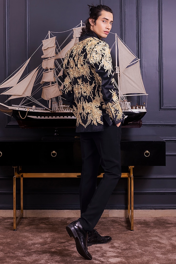 Black Velvet Hand & Machine Embroidered Single-Breasted Blazer Set by World of Asra Men at Pernia's Pop Up Shop