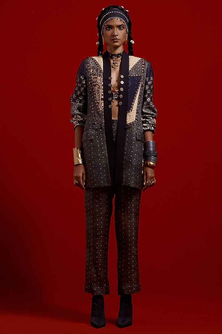 Surmai & Mogra Colored Slub Satin Thread Embroidered Jacket Set by ASEEM KAPOOR at Pernia's Pop Up Shop