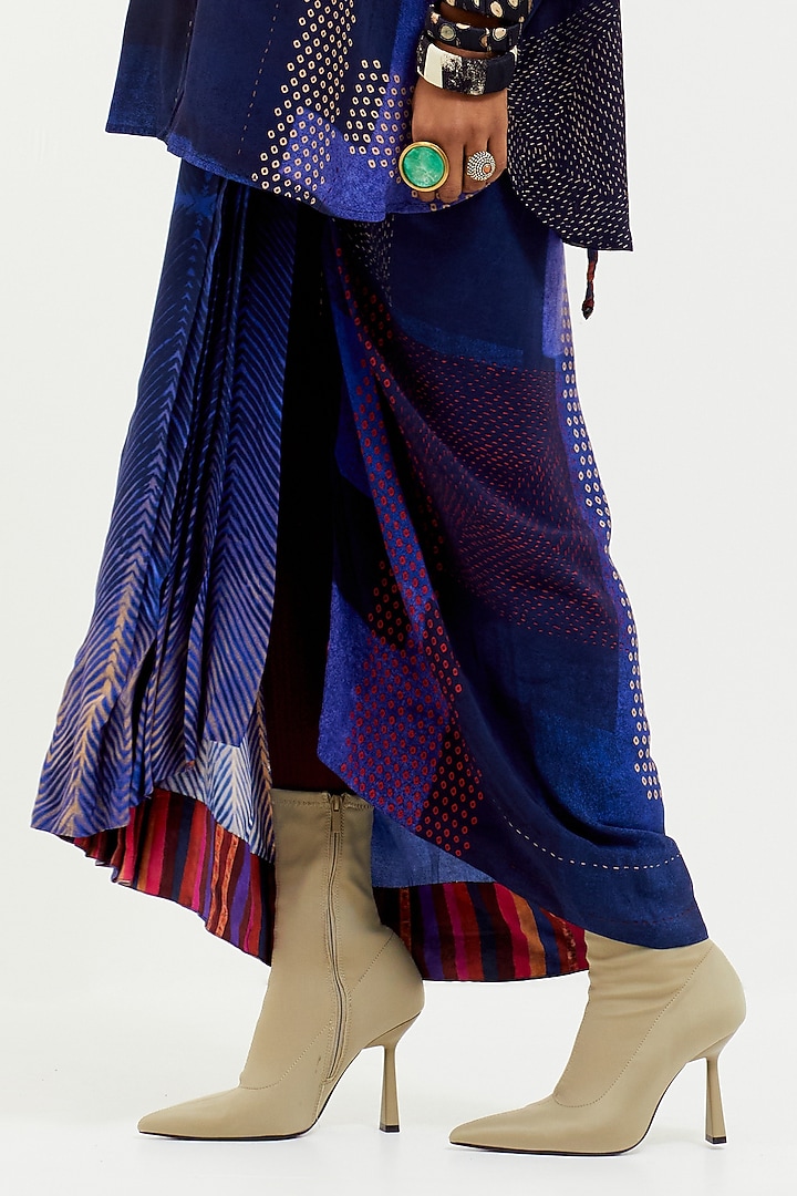 Sapphire Italian Crepe Bead Work Color-Blocked Co-Ord Set by Aseem kapoor at Pernia's Pop Up Shop