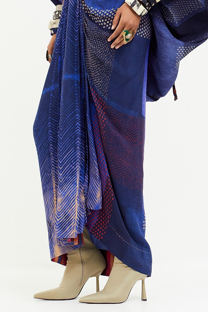 Sapphire Viscose Crinkle Crepe Resham Embroidered Jacket Set by Aseem kapoor at Pernia's Pop Up Shop