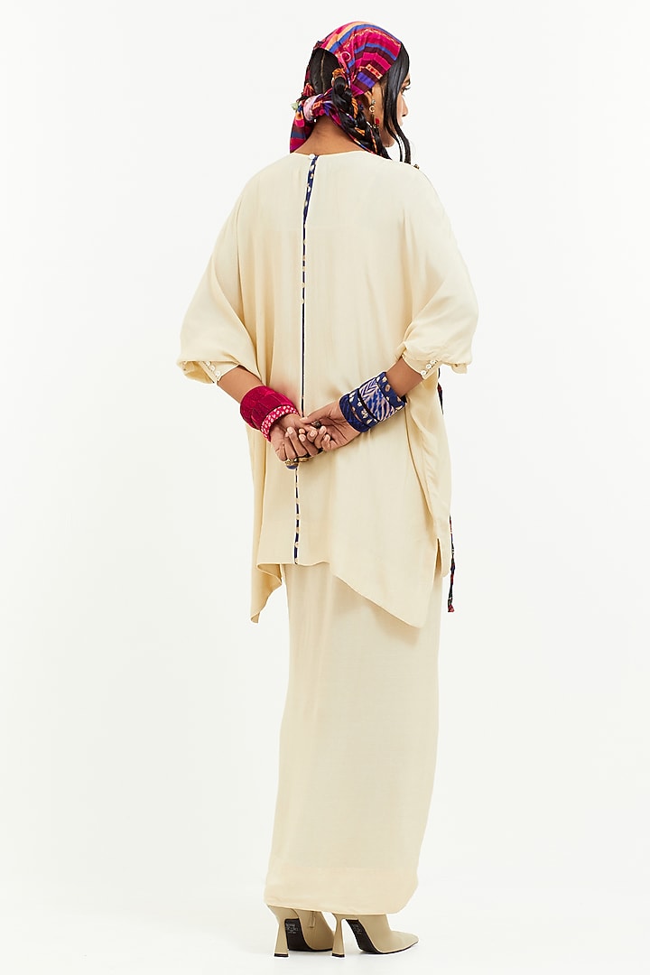 Ivory Slub Satin Skirt Set by Aseem kapoor at Pernia's Pop Up Shop