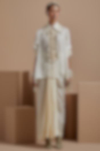 Mogra White Crushed Silk Pleated Skirt Set by ASEEM KAPOOR at Pernia's Pop Up Shop