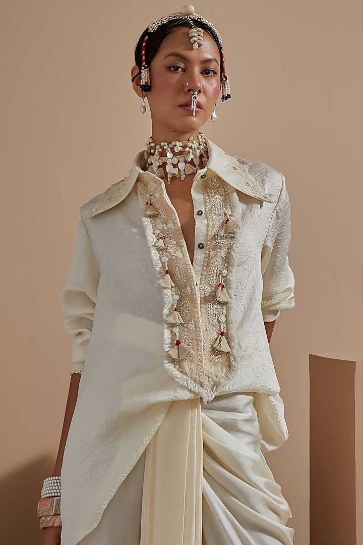 Mogra White Crushed Silk Pleated Skirt Set by ASEEM KAPOOR at Pernia's Pop Up Shop
