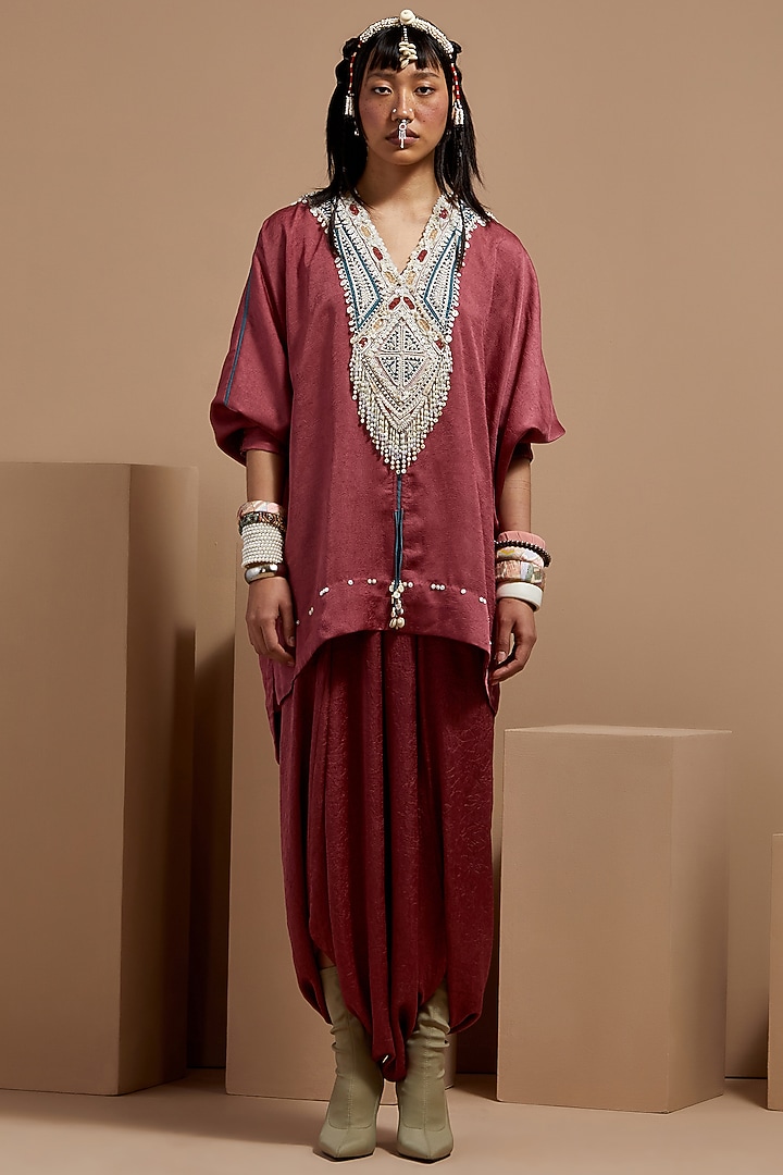 Old Rose Crushed Silk Embroidered Kurta Set by ASEEM KAPOOR at Pernia's Pop Up Shop