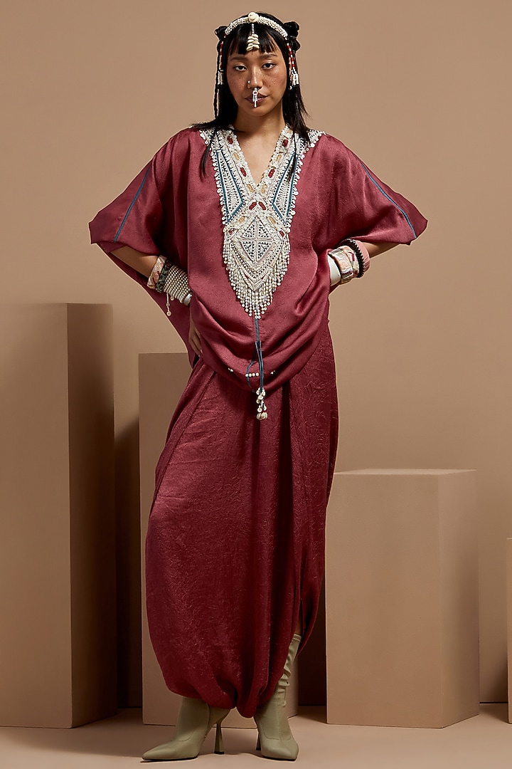Old Rose Crushed Silk Embroidered Kurta Set by ASEEM KAPOOR at Pernia's Pop Up Shop