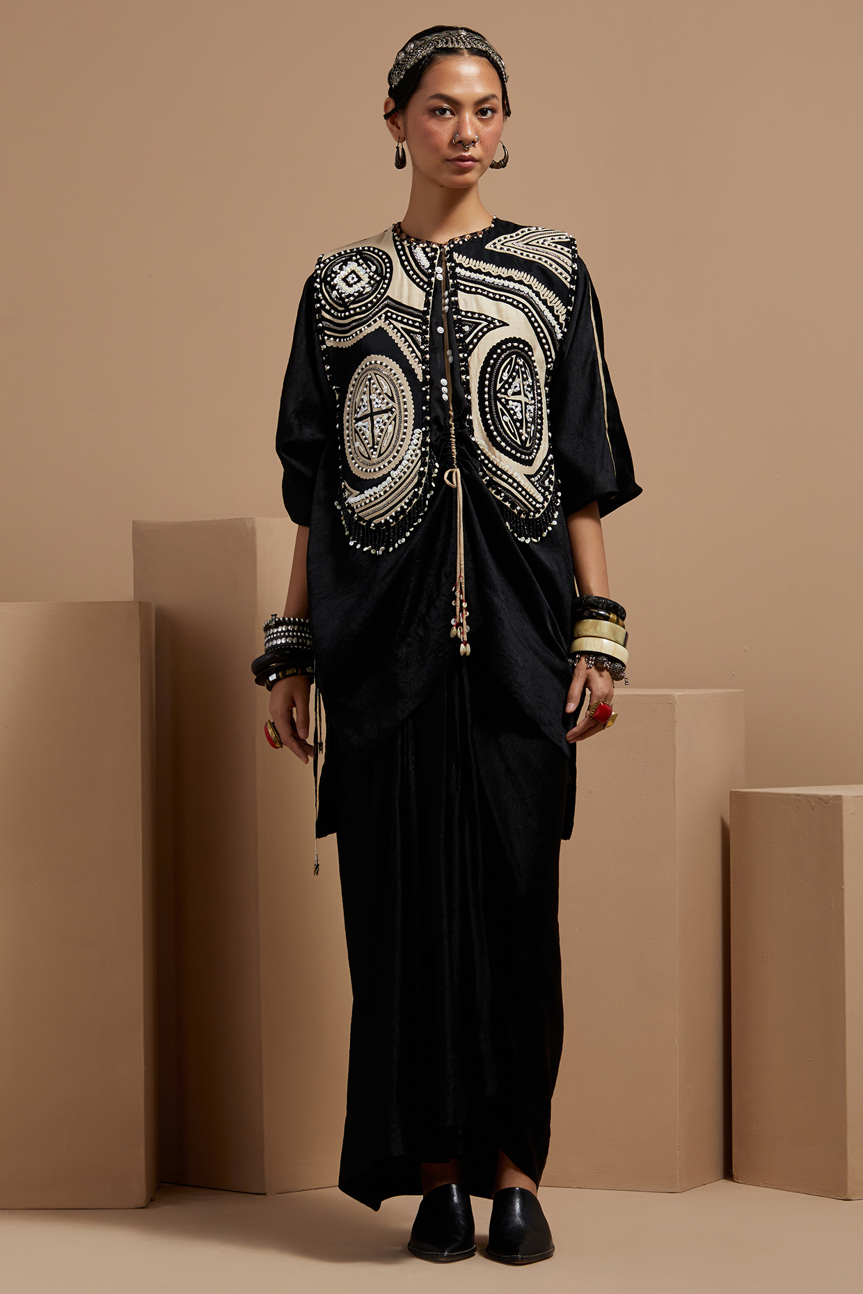 Surmai Black & Mogra White Cotton Silk Embroidered Gilet Set by ASEEM KAPOOR at Pernia's Pop Up Shop