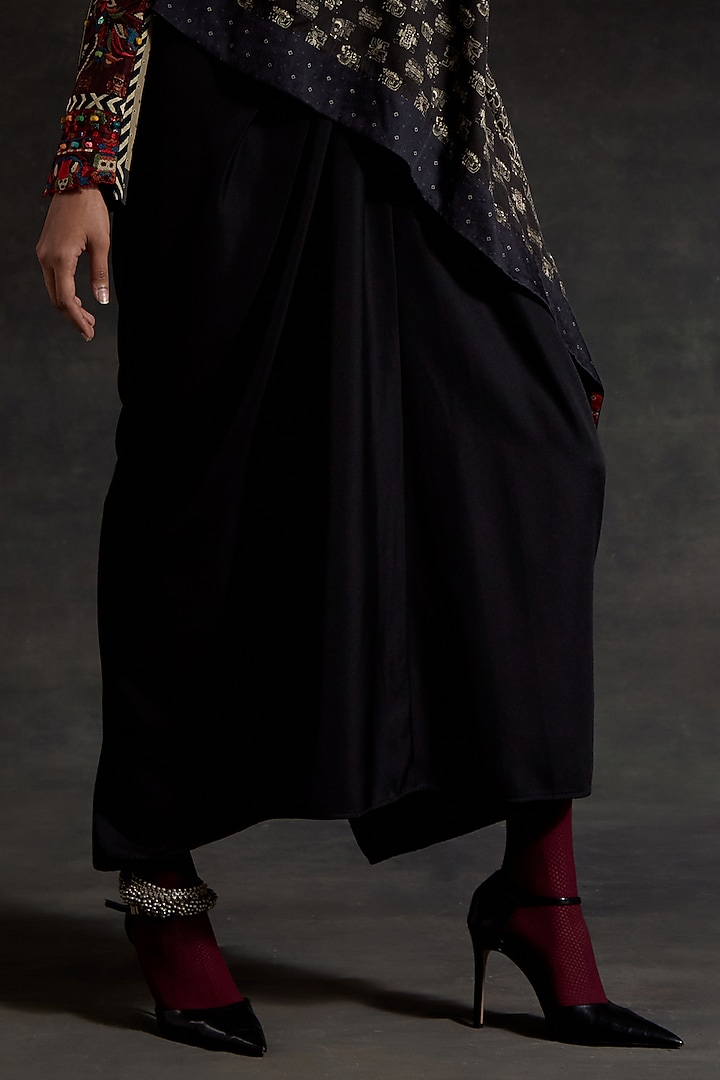 Surmai Black Bercan Dobby Printed Skirt Set by ASEEM KAPOOR at Pernia's Pop Up Shop