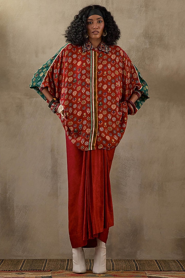 Sindoor Red Crushed Silk Pleated Skirt Set by ASEEM KAPOOR at Pernia's Pop Up Shop